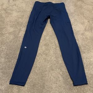 Like new Lululemon Speed Up legging size 6